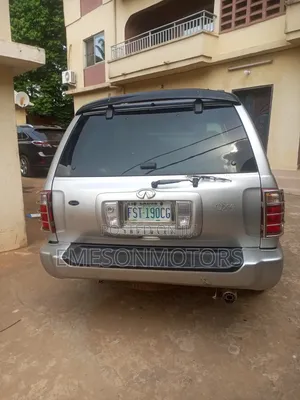 Infiniti QX4 2003 Silver