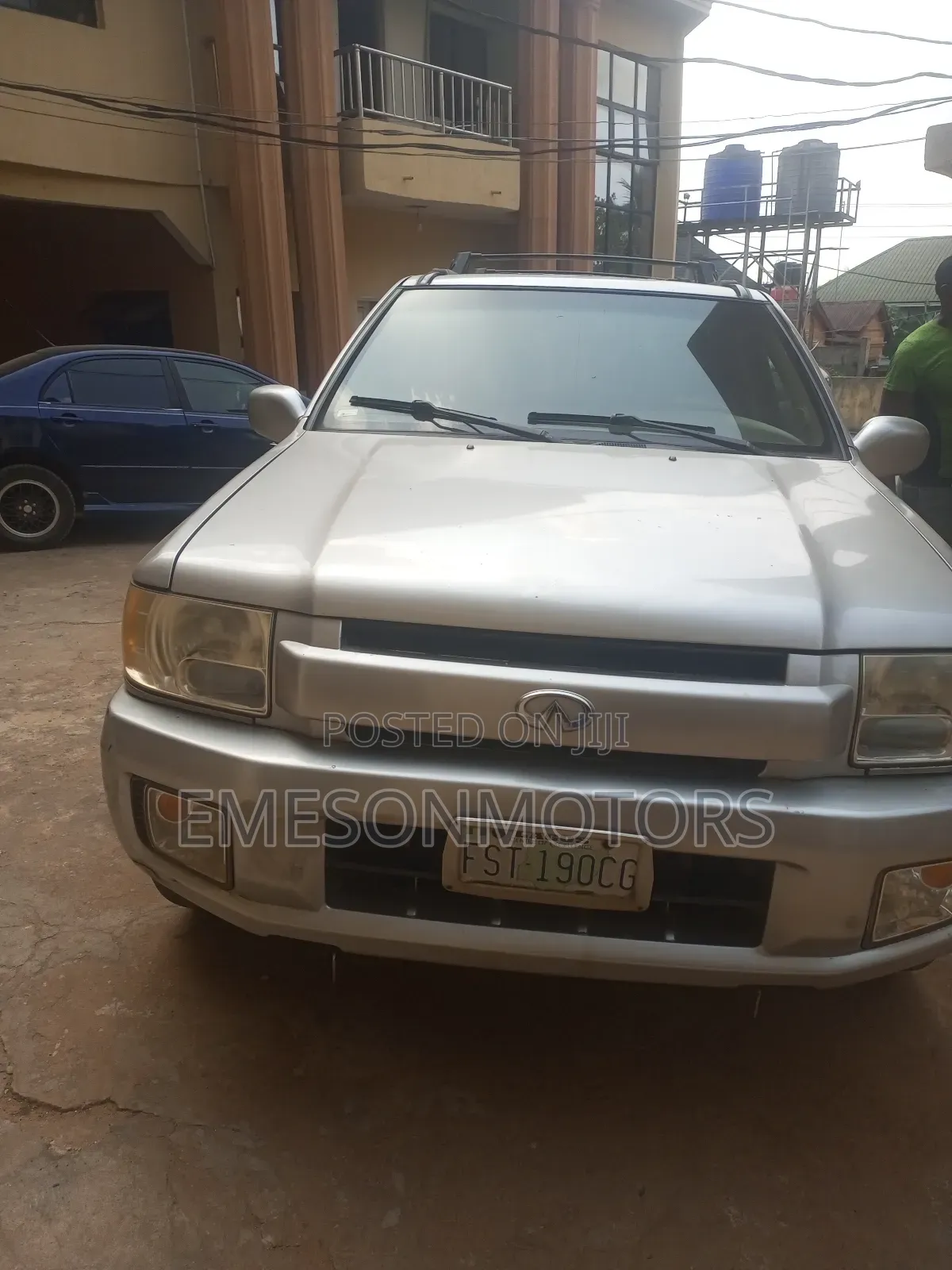 Infiniti QX4 2003 Silver