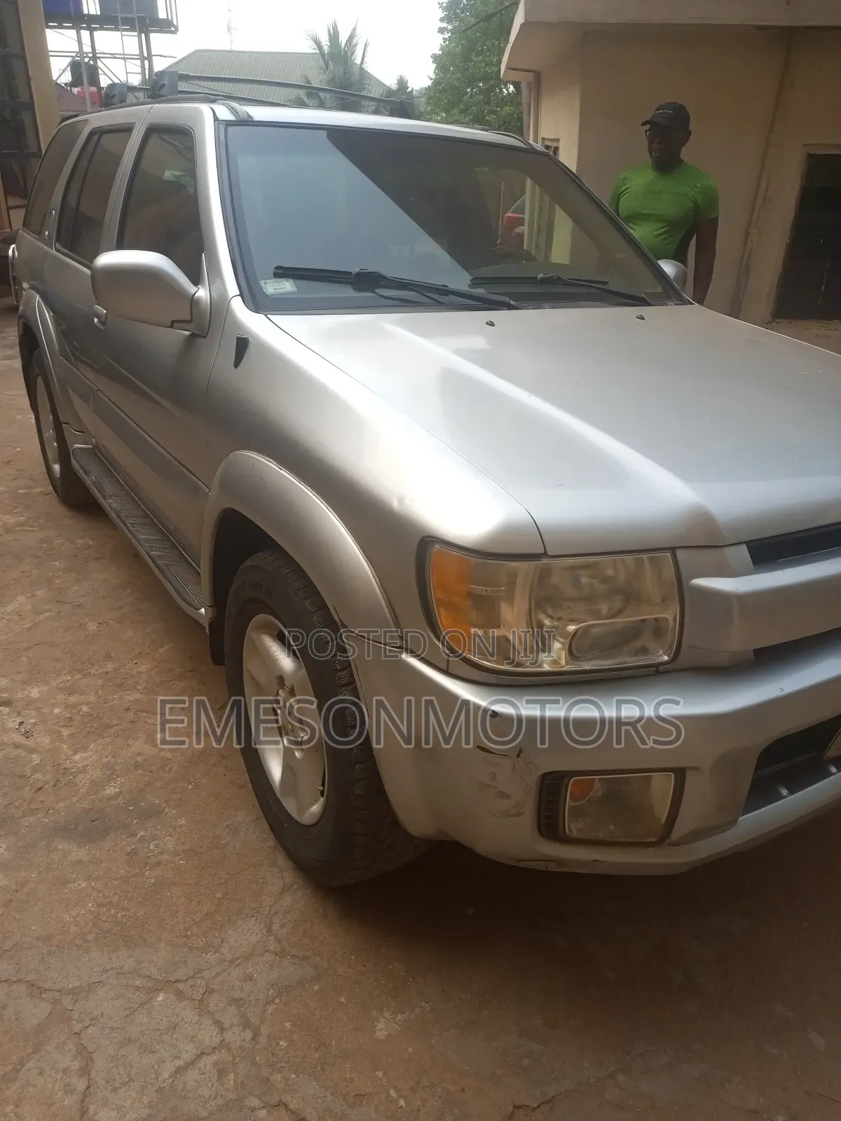 Infiniti QX4 2003 Silver