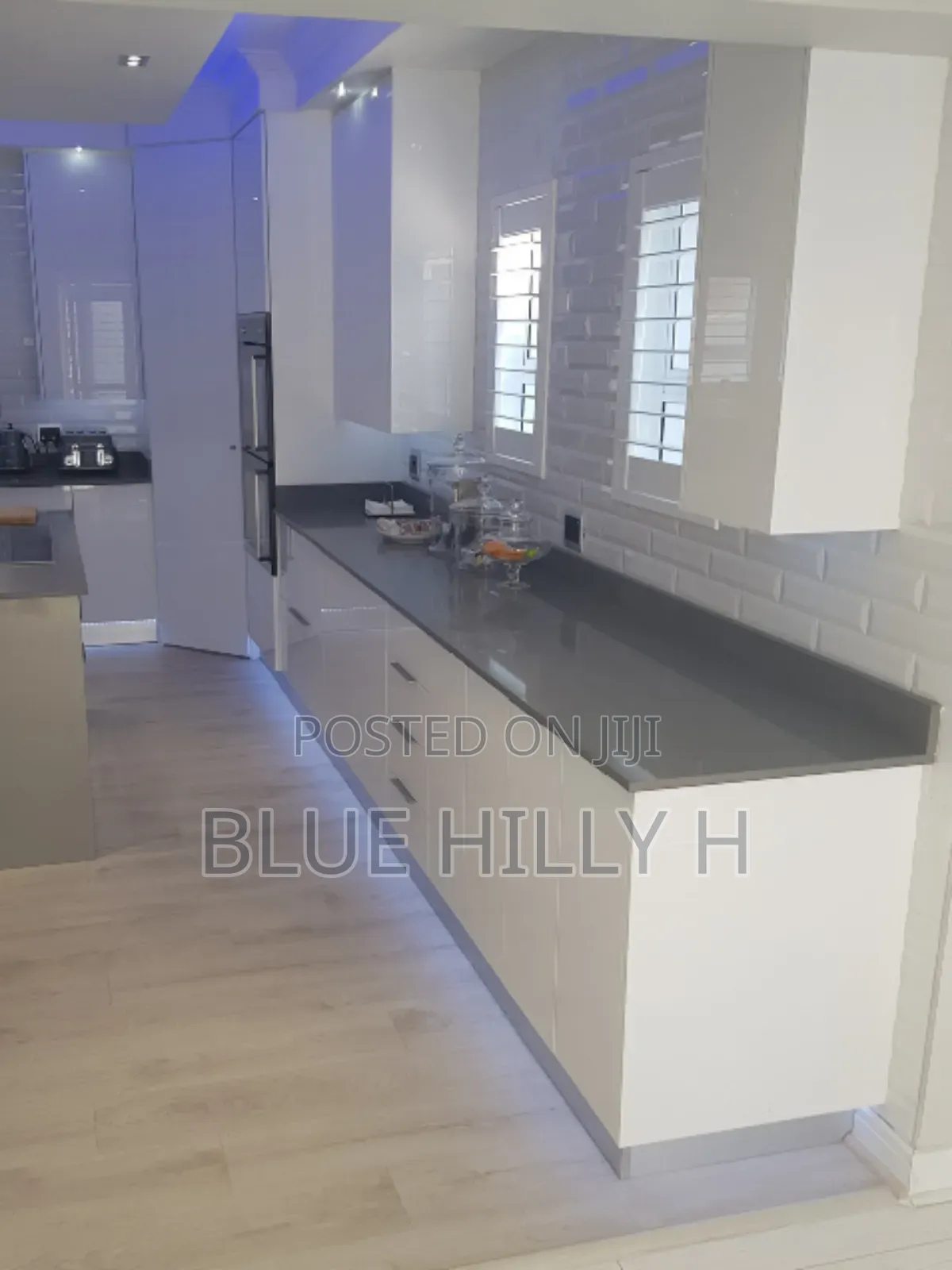 Small Kitchen Cabinets Without Marble Top