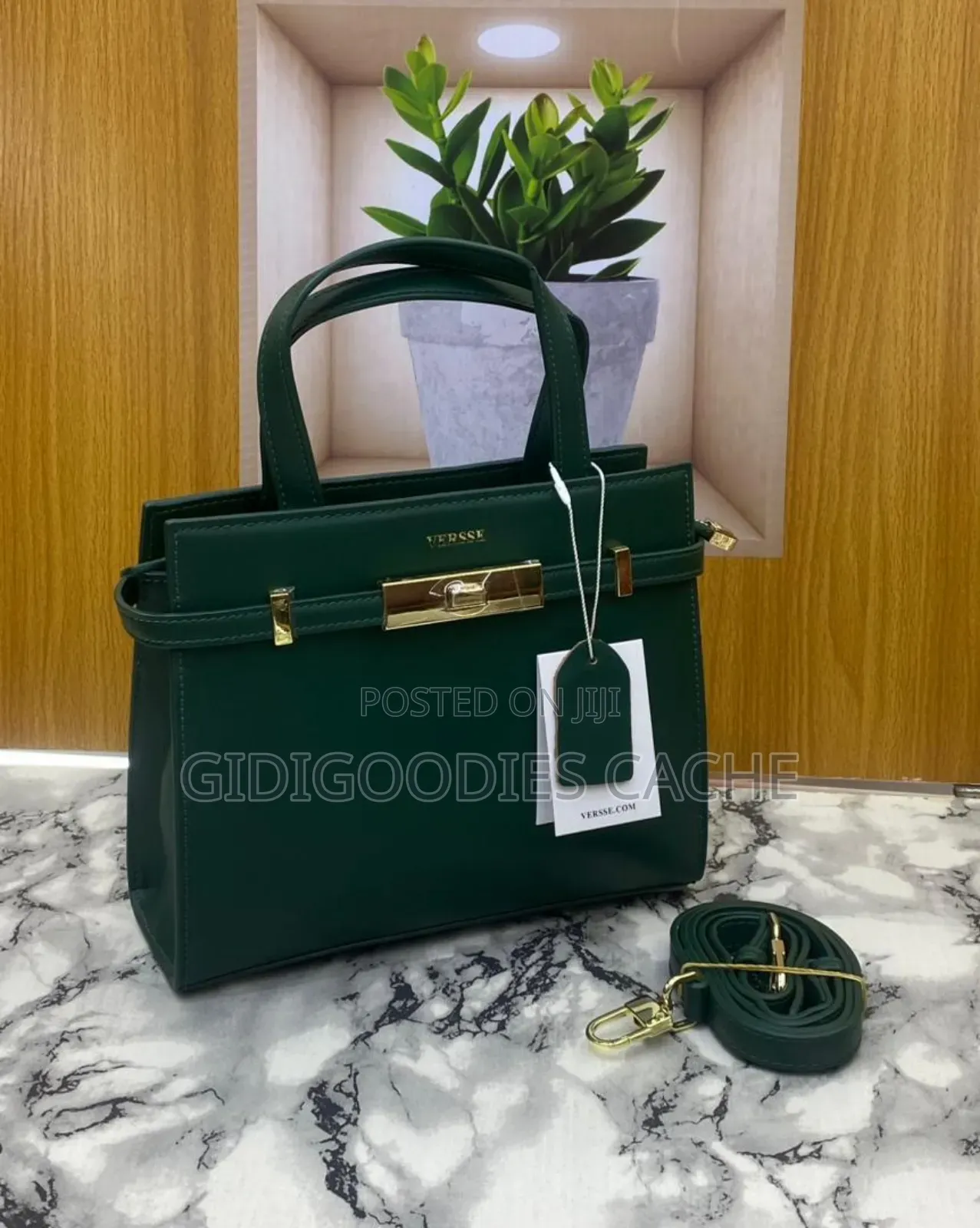 Versse Handbags