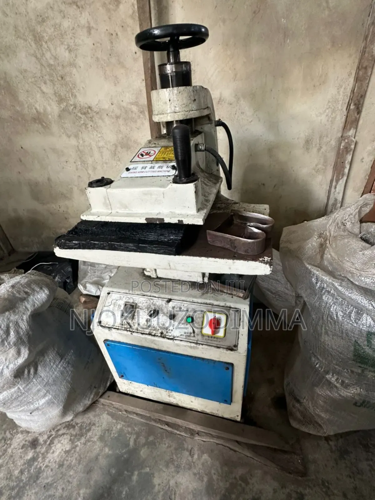 Plastic Moulding Machine