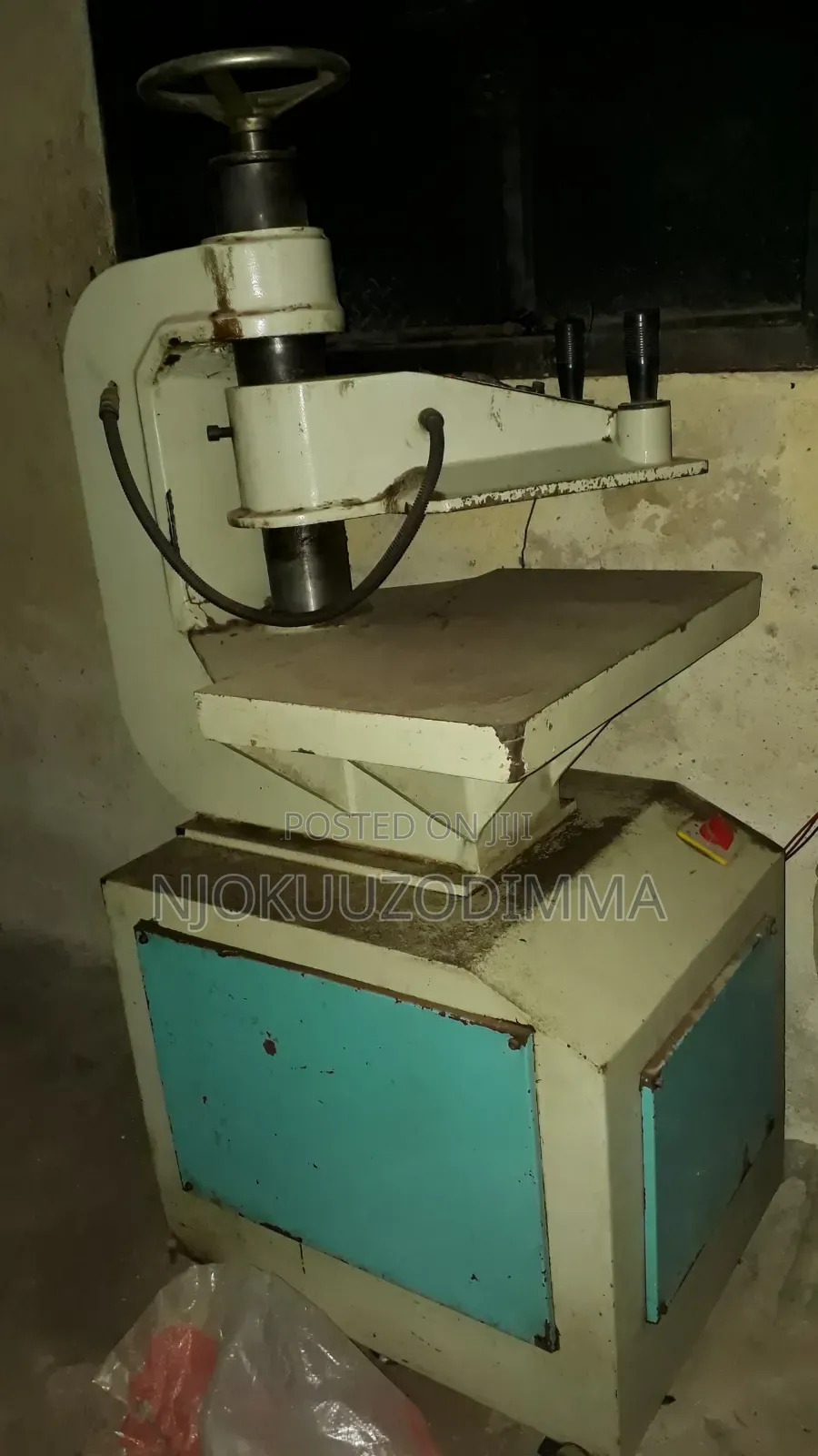 Plastic Moulding Machine