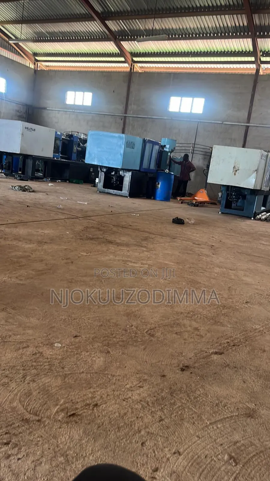 Plastic Moulding Machine
