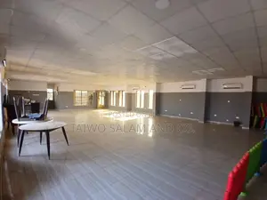 3 Floor Commercial Building