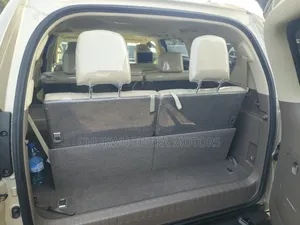Lexus GX 460 Premium 2012 Gold