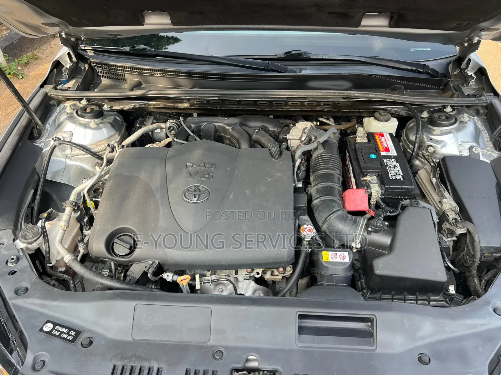Toyota Avalon XLE 2020 Silver