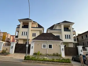 7 Bedroom Mansion