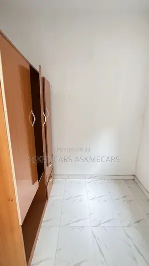 4bdrm Maisonette in Gra, Abijo for rent