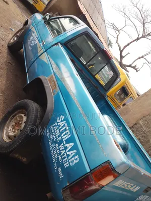 Nissan Pick Up Petrol Truck