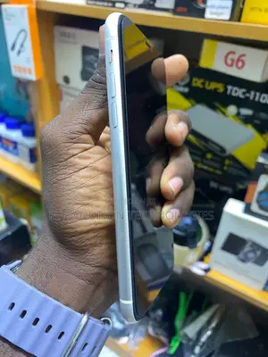 Apple iPhone XR 128 GB White