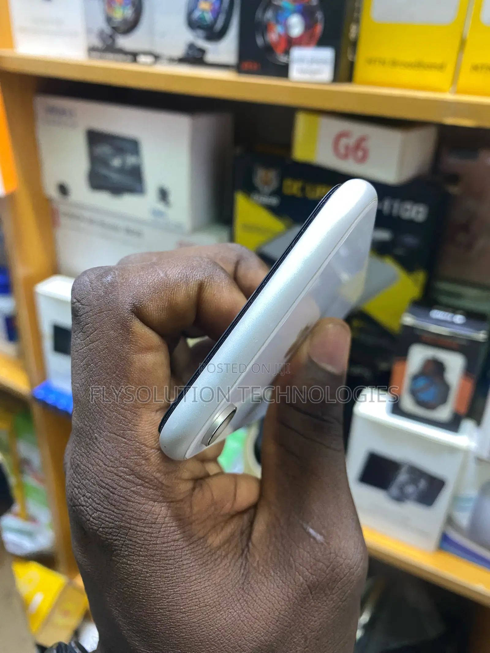 Apple iPhone XR 128 GB White