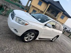 Toyota Highlander Limited 2010 White