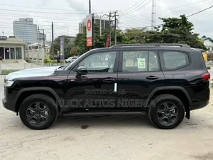 New Toyota Land Cruiser LC300 2025 Black