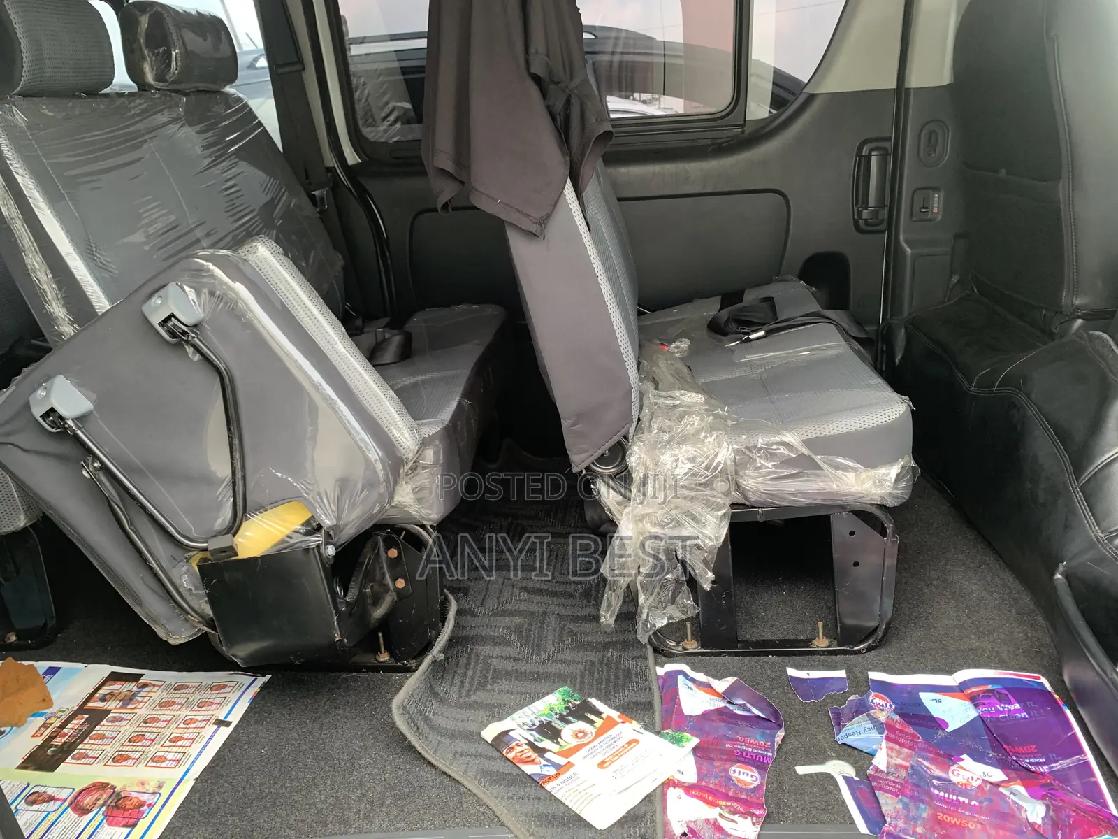 Toyota HiAce 2014 White