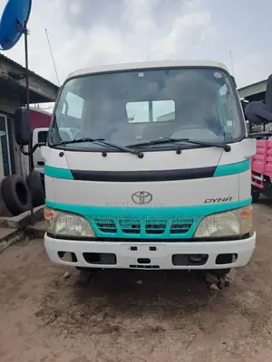Toyota Dyna200 2007 White