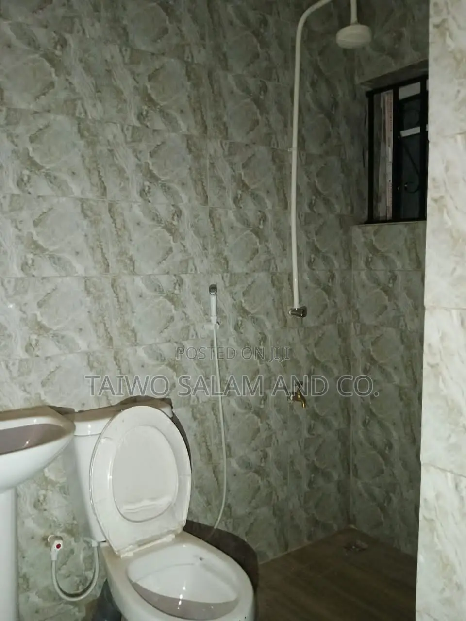 2bdrm Bungalow in Ibadan Polytechnic/University for sale