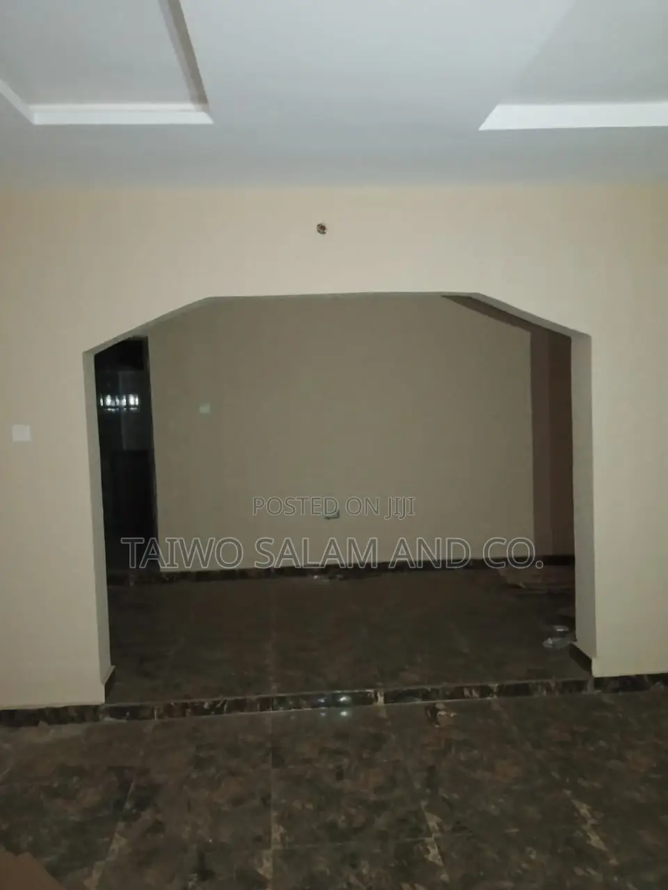 2bdrm Bungalow in Ibadan Polytechnic/University for sale