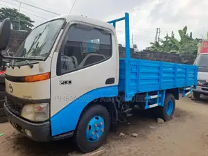 Toyota Dyna200 Petrol Engine