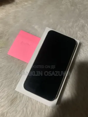 Apple iPhone 13 128 GB White