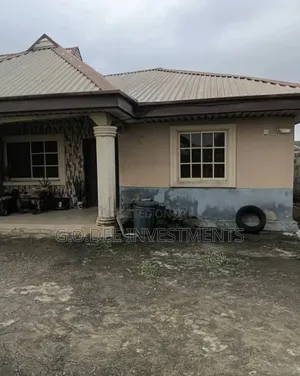 3bdrm Block of Flats in Off Ago-Palace Way for sale