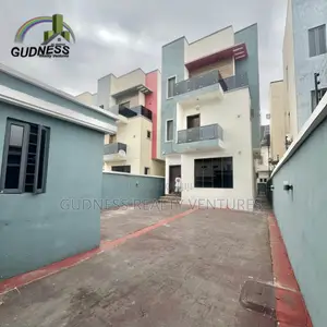 5bdrm Duplex in Ikota for rent