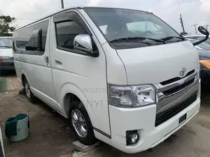 Toyota HiAce 2014 White