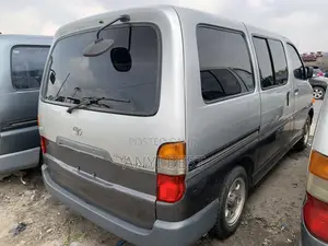 Toyota Grand HiAce 2005 Grey