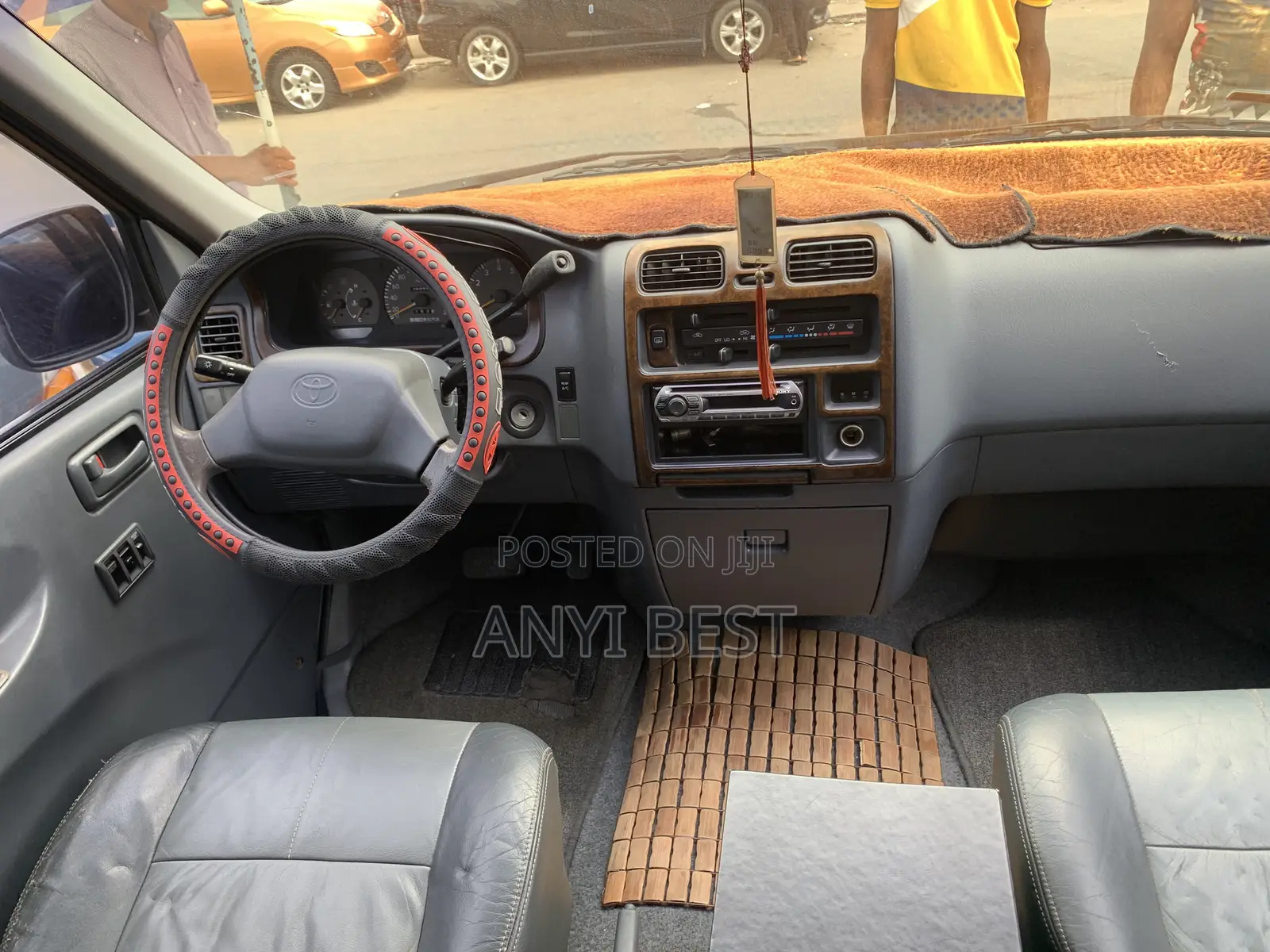 Toyota Grand HiAce 2005 Grey