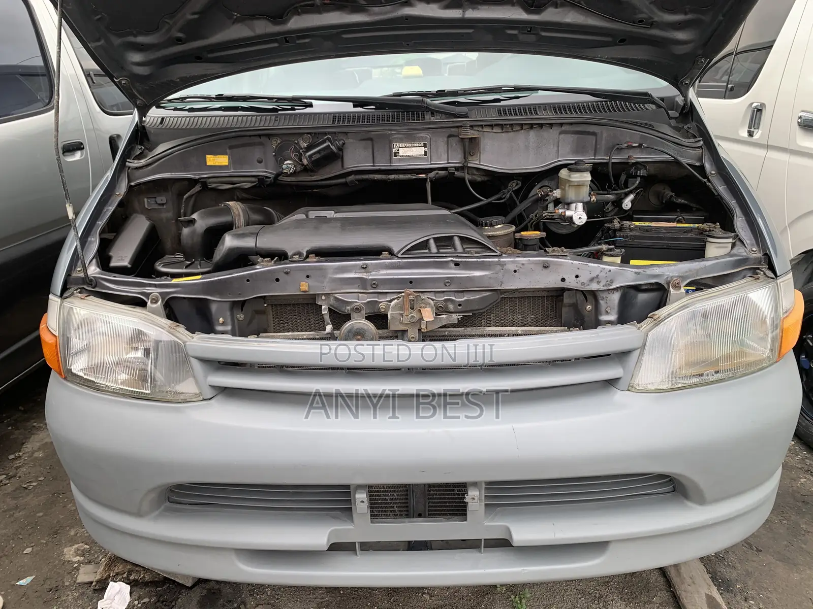 Toyota Grand HiAce 2004 Grey