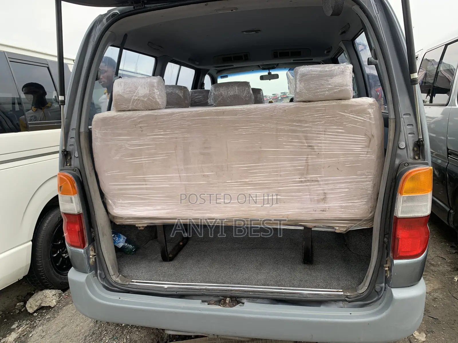Toyota Grand HiAce 2004 Grey