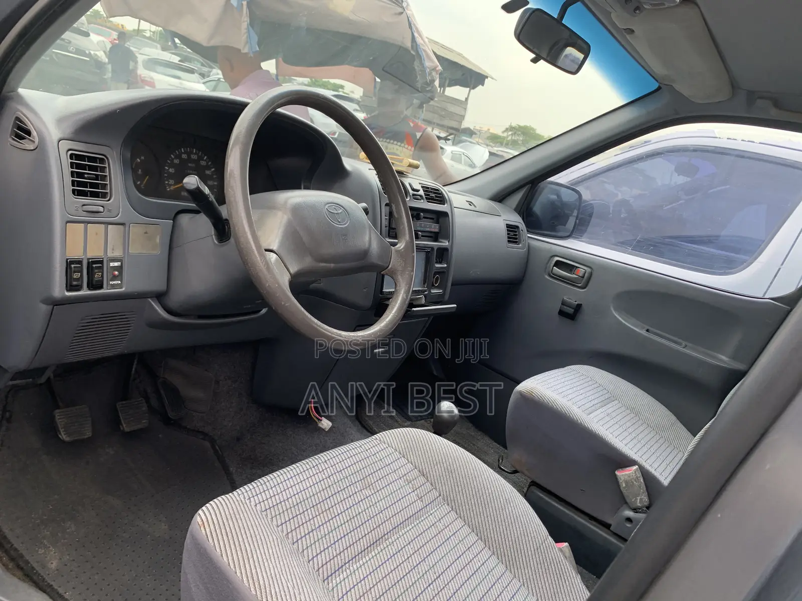 Toyota Grand HiAce 2004 Grey