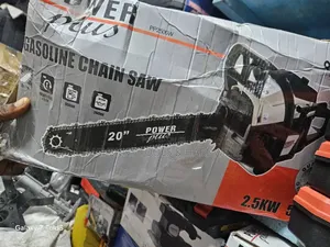 Power Plus Pp2500w Gasoline Chain Saw.