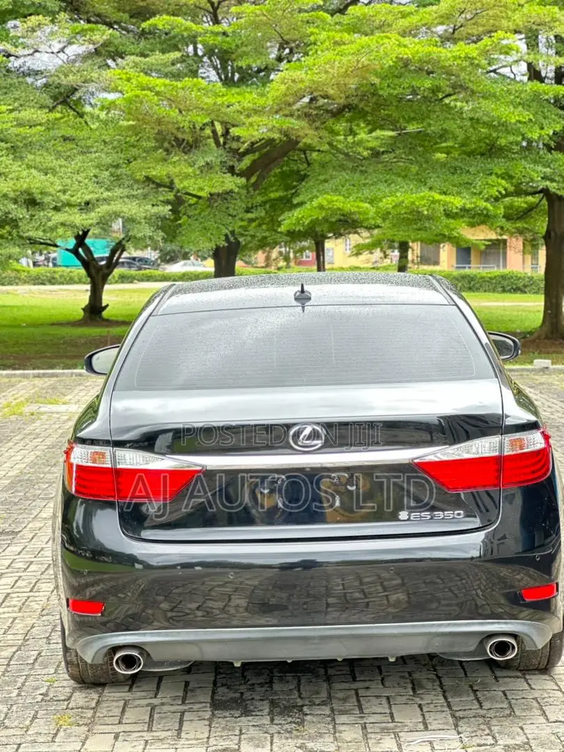 Lexus ES 2014 Black