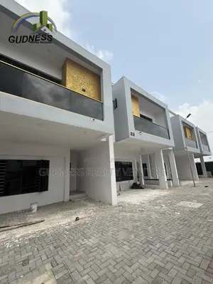 3bdrm Townhouse / Terrace in Sangotedo for rent