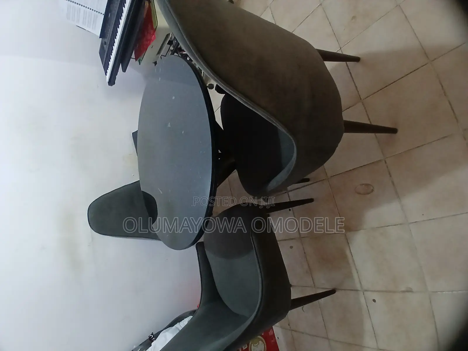 Circle Glass 4 Seater Dining