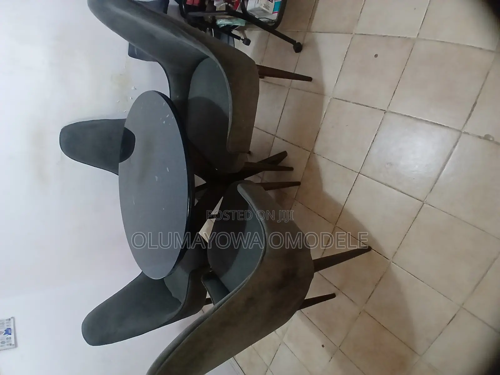 Circle Glass 4 Seater Dining