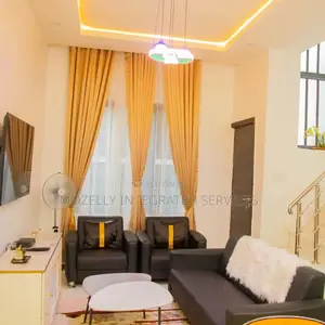 Furnished 1bdrm Room & Parlour in The Boulevard, Lekki Phase 1 for rent