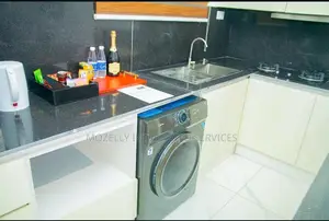 Furnished 1bdrm Room & Parlour in The Boulevard, Lekki Phase 1 for rent