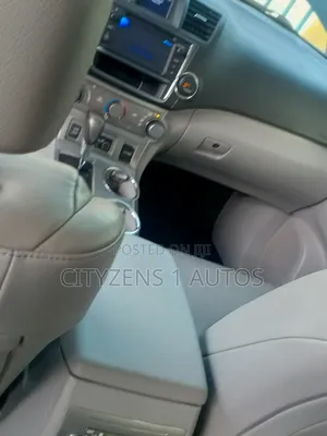Toyota Highlander 3.5L 4WD 2013 Blue