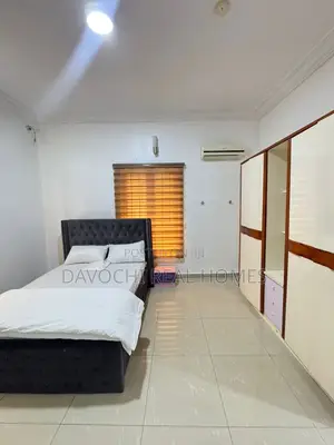 5bdrm Duplex in Chevron Drive for rent