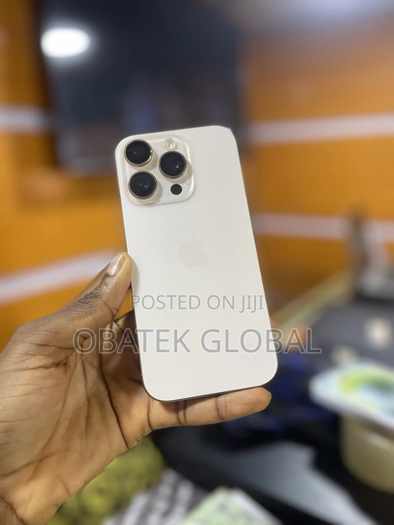 Apple iPhone 16 Pro 128 GB Gold