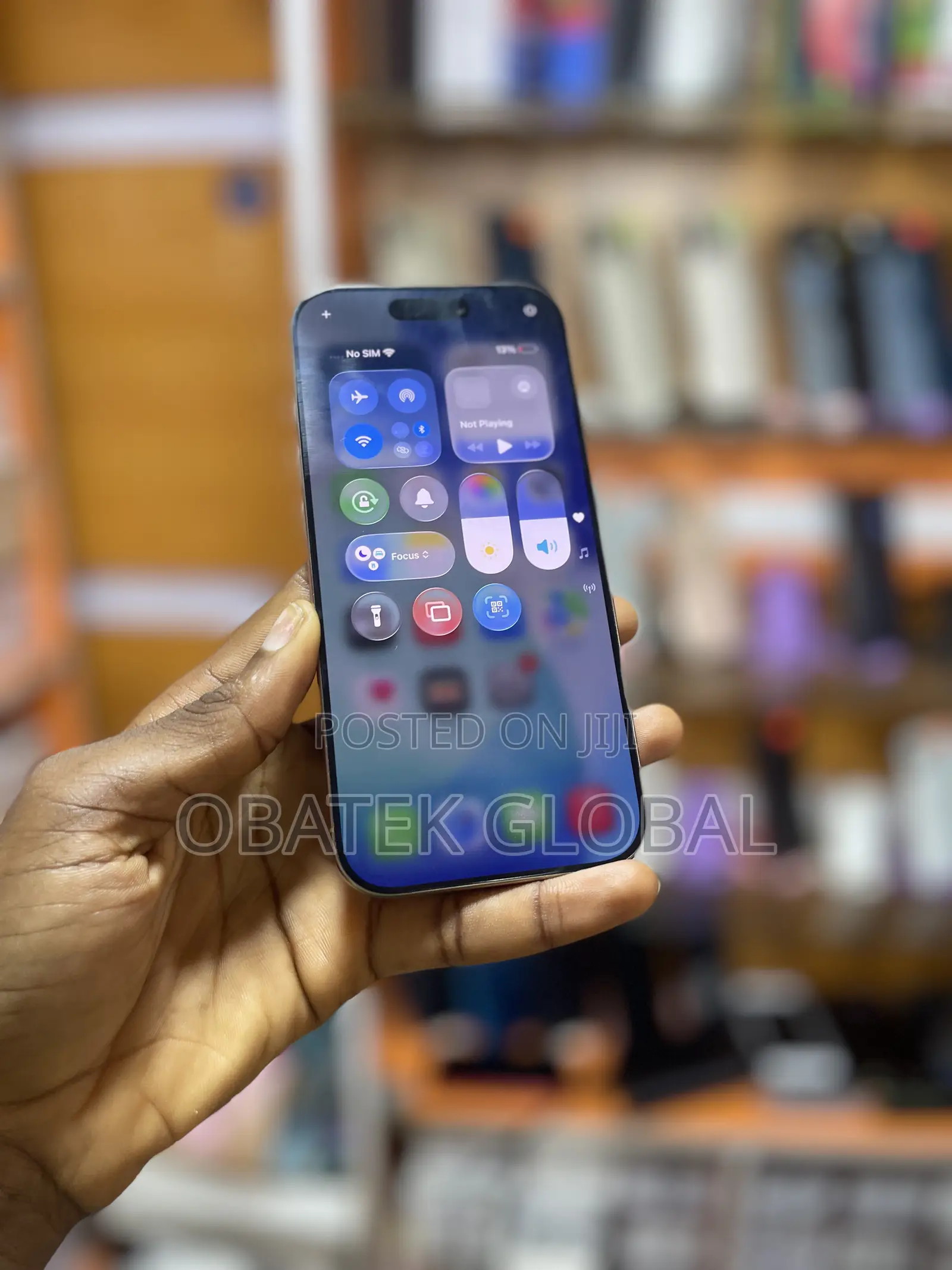 Apple iPhone 16 Pro 128 GB Gold