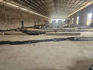 Well-Positioned 2,378 SQM Open-Floor Office Space Warehouse