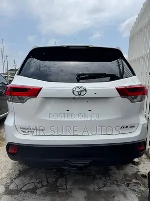 Toyota Highlander XLE 2019 White