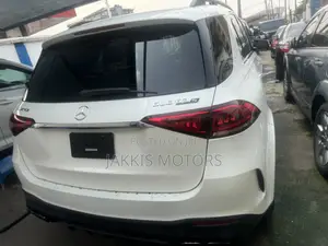 Mercedes-Benz GLE-Class 2021 White