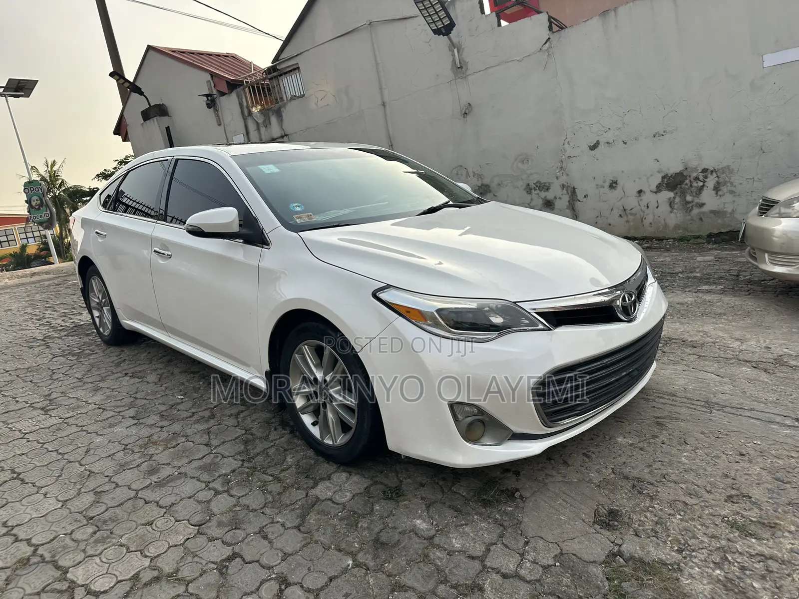 2014 Toyota Avalon XLE 4dr Sedan (3.5L 6cyl 6A) - Image 1
