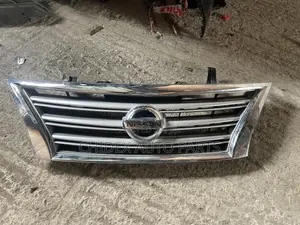 Front Grill Nissan Sentra 2014