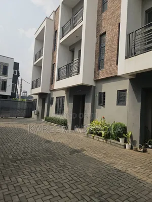 4bdrm Townhouse / Terrace in Akora, Adeniyi Jones for rent