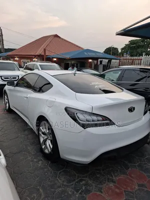 Hyundai Genesis Coupe 2.0T PREMIUM 2013 White